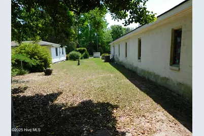 1505 Woodlawn Street, Laurinburg, NC 28352 - Photo 53