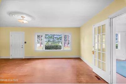 402 Madam Moores Lane, New Bern, NC 28562 - Photo 9