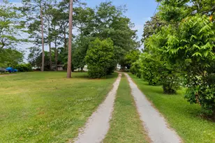 402 Madam Moores Ln, New Bern, NC 28562 - Photo 29