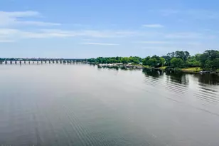 402 Madam Moores Ln, New Bern, NC 28562 - Photo 5