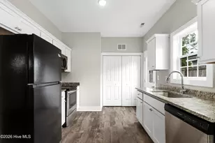 335 Dwight St, Holly Ridge, NC 28445 - Photo 11