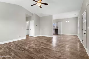 335 Dwight St, Holly Ridge, NC 28445 - Photo 5