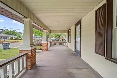 203 E Clinton Street, Roseboro, NC 28382 - Photo 3
