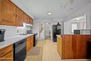 203 E Clinton St, Roseboro, NC 28382 - Photo 21