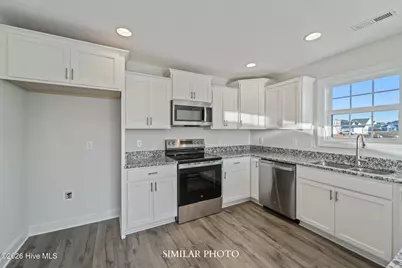 605 Barlowe Lane, Jacksonville, NC 28546 - Photo 9