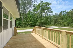 206 Village Dr, Beaufort, NC 28516 - Photo 23