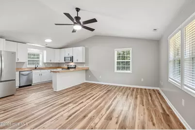 206 Village Drive, Beaufort, NC 28516 - Photo 11