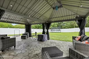 201 Wedgefield Cir, Maple Hill, NC 28454 - Photo 25