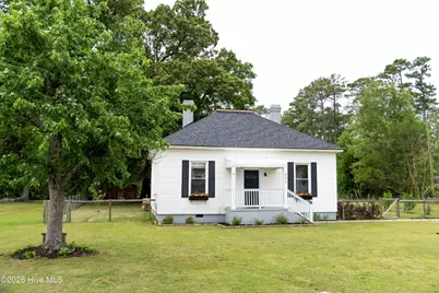 902 Jenkins Avenue, Maysville, NC 28555 - Photo 1