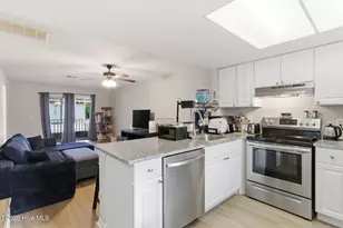 4523 Holly Tree Rd, Wilmington, NC 28412 - Photo 9