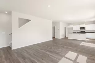 448 Driftwood Dr, Richlands, NC 28574 - Photo 11
