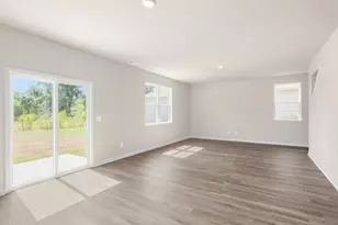 448 Driftwood Dr, Richlands, NC 28574 - Photo 11