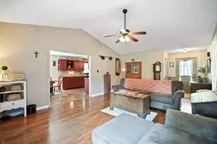 101 Black Walnut Dr, Richlands, NC 28574 - Photo 11