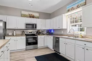 101 Ole Field Cir, Newport, NC 28570 - Photo 11