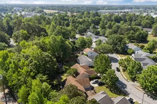 210 Monterey Cir, New Bern, NC 28562 - Photo 9