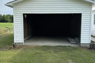1996 Hallsboro Rd S, Hallsboro, NC 28442 - Photo 9