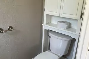 240 E New Hampshire Ave, Southern Pines, NC 28387 - Photo 17