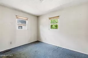 506 Charlotte St, Hamlet, NC 28345 - Photo 15