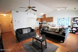 113 W Victoria Ct, Greenville, NC 27834 - Photo 3