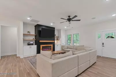 401 D L Phillips Lane, Broadway, NC 27505 - Photo 25
