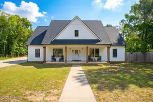 401 D L Phillips Ln, Broadway, NC 27505 - Photo 1