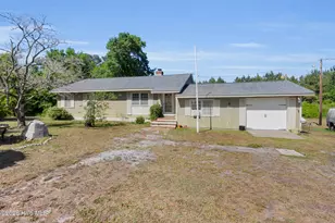 852 Chatham St, Newport, NC 28570 - Photo 1