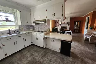 506 S Haughton St, Williamston, NC 27892 - Photo 5