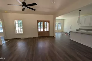 129 Laurel Oak Ln, Pinebluff, NC 28373 - Photo 5