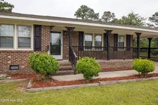 122 W Pine Forest Rd, Mount Olive, NC 28365 - Photo 3