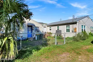 1203 Fort Fisher Blvd N, Carolina Beach, NC 28428 - Photo 25