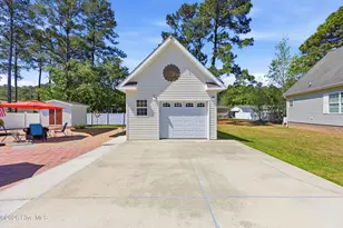 836 Nicholas Dr SW, Calabash, NC 28467 - Photo 25