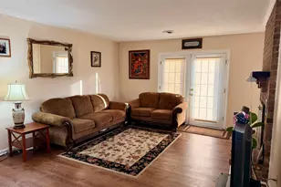512 S Pine Cone Ln, Jacksonville, NC 28546 - Photo 3