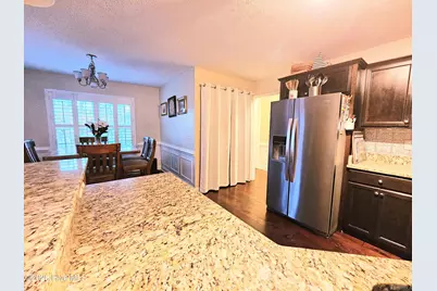 300 Croatan Woods Drive, New Bern, NC 28562 - Photo 11
