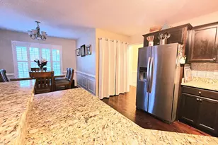 300 Croatan Woods Dr, New Bern, NC 28562 - Photo 11