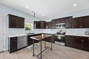 315 Bubbling Brook Ln, Jacksonville, NC 28546 - Photo 15