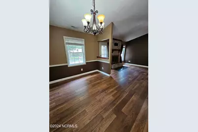 218 Foxwood Court, Jacksonville, NC 28540 - Photo 5