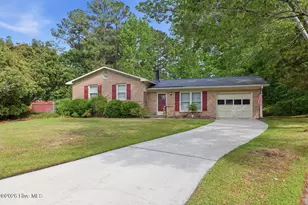 206 Chatham Ct, Jacksonville, NC 28540 - Photo 1