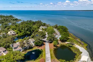 142 Lagoon Ln, Pine Knoll Shores, NC 28512 - Photo 9