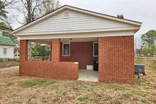 402 N Front St, Hamilton, NC 27840 - Photo 3