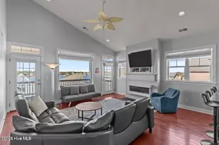 1102 Canal Dr, Carolina Beach, NC 28428 - Photo 13