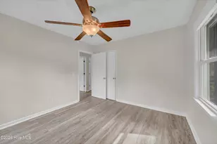 917 Wordsworth Dr, Wilmington, NC 28405 - Photo 15