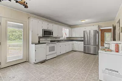 2498 Nc Highway 53, Elizabethtown, NC 28337 - Photo 9