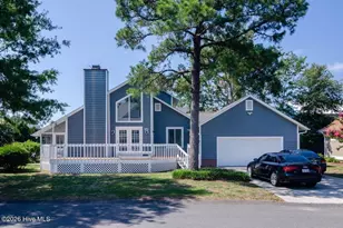 901 Seafarer Dr, Carolina Beach, NC 28428 - Photo 1
