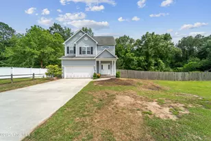 138 Briar Hollow Dr, Jacksonville, NC 28540 - Photo 1