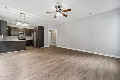 138 Briar Hollow Drive, Jacksonville, NC 28540 - Photo 5