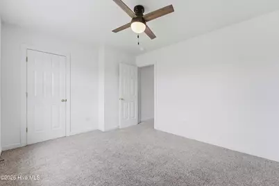 307 Bridgewood Drive, Jacksonville, NC 28546 - Photo 33
