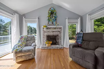 16521 Lakeshore Drive, Wagram, NC 28396 - Photo 29