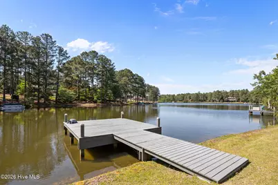 16521 Lakeshore Drive, Wagram, NC 28396 - Photo 41