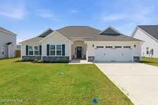 1019 Bluewater Blvd, New Bern, NC 28562 - Photo 1