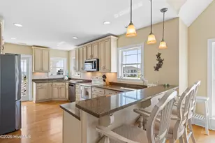 1046 Tide Ridge Dr, Holden Beach, NC 28462 - Photo 31
